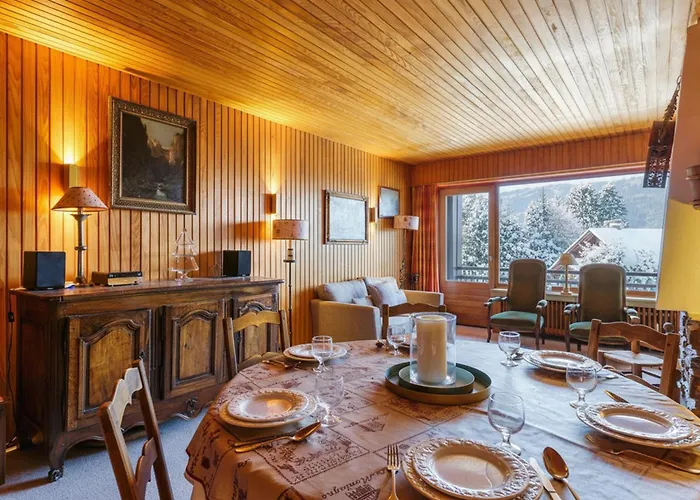 Au Soleil De 750m From - Happy